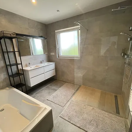 Dom wakacyjny Maison Et Separe De 300m