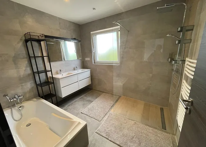 בית נופש Maison Et Separe De 300m